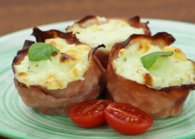 Cestini di prosciutto e formaggio